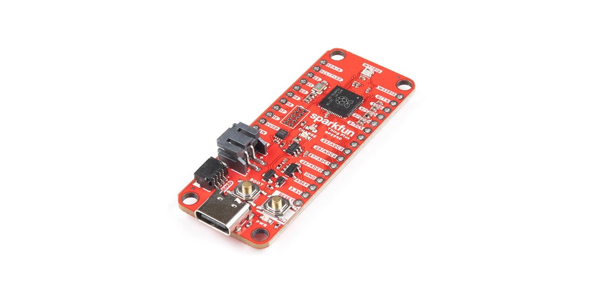 SparkFun Thing Plus – RP2040 je deska se slotem na microSD, která navíc nabízí spoustu pinů a 16 MB paměti.