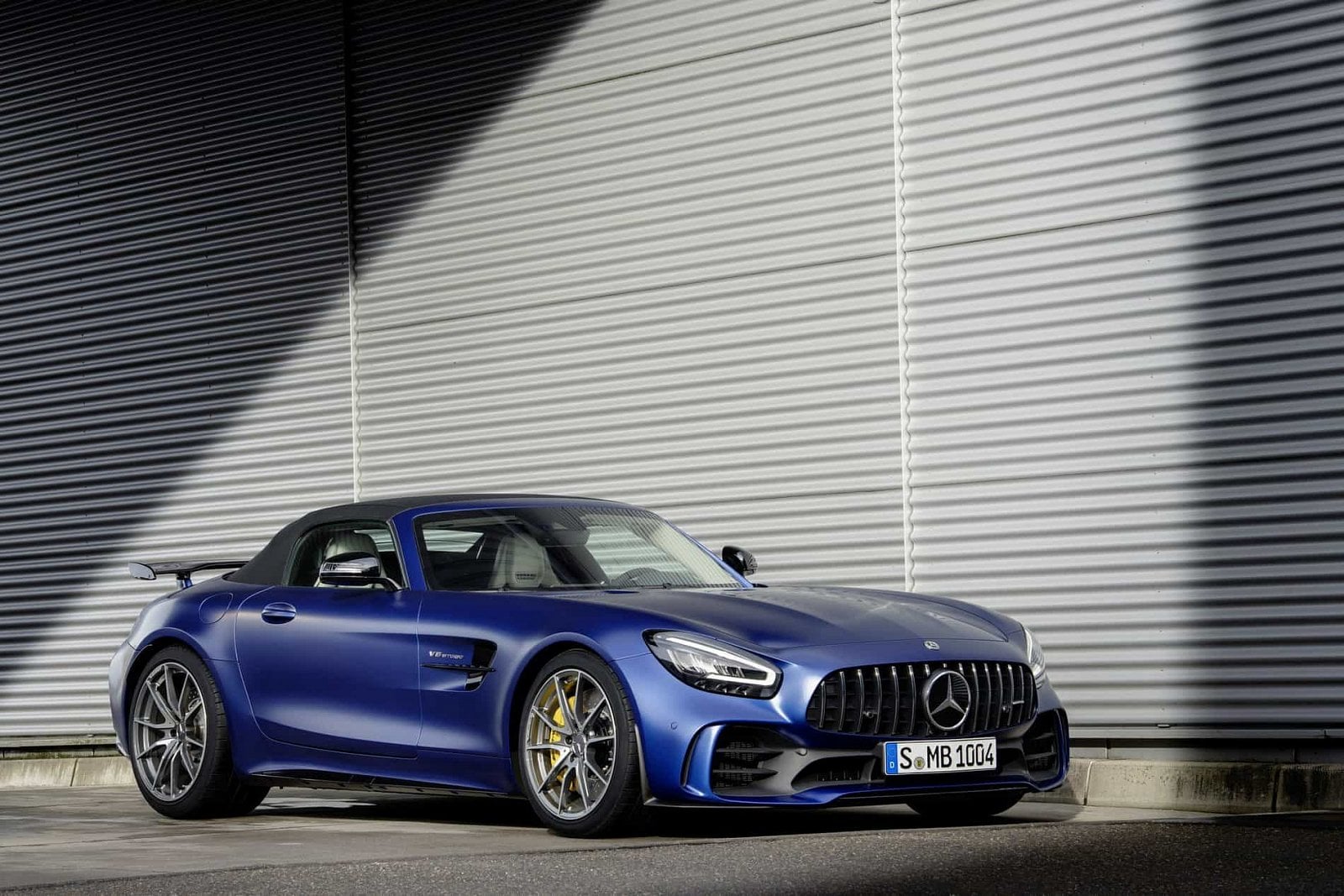 2019-03-Mercedes-AMG-GT-R-Roadster_25.jpg