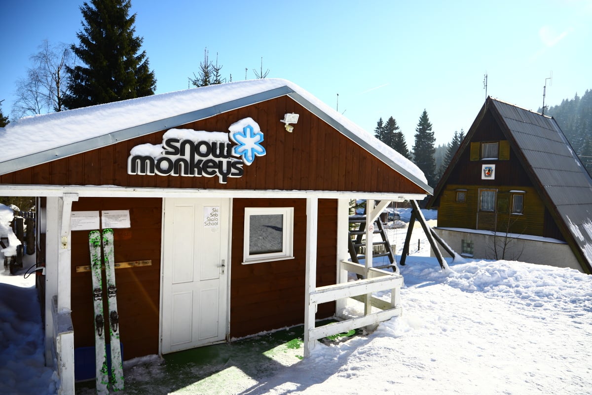 Krušnohorský skiareál Pernink Pod nádražím je vhodný pro rodiny.