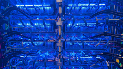 Podívejte se, co asi budí šéfa Nvidie ze spaní. Google nabízí hyperpočítače s miliony vlastních AI čipů