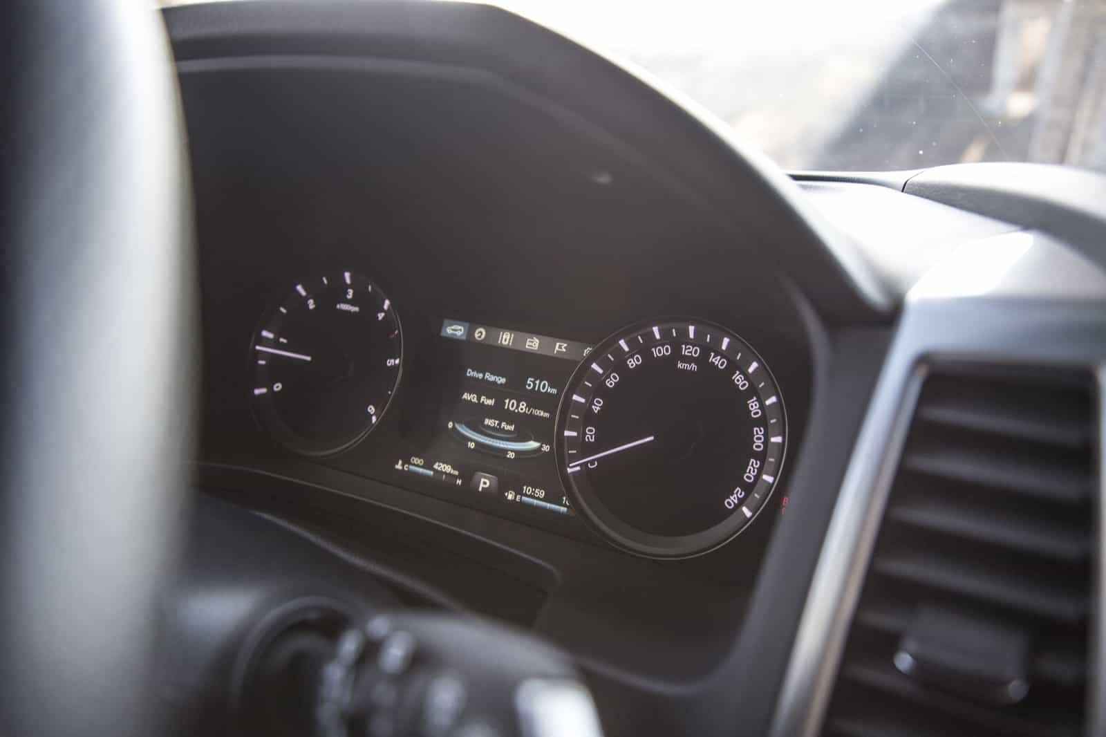 2019-03-Rexton-13.jpg