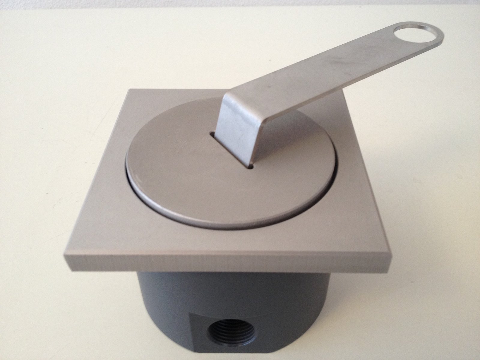 Interiérové i exteriérové zásuvky.