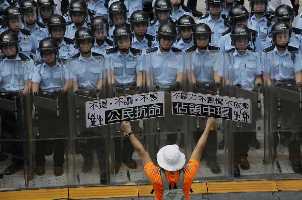 2018-06-protesty-v-hongkongu-8.jpg