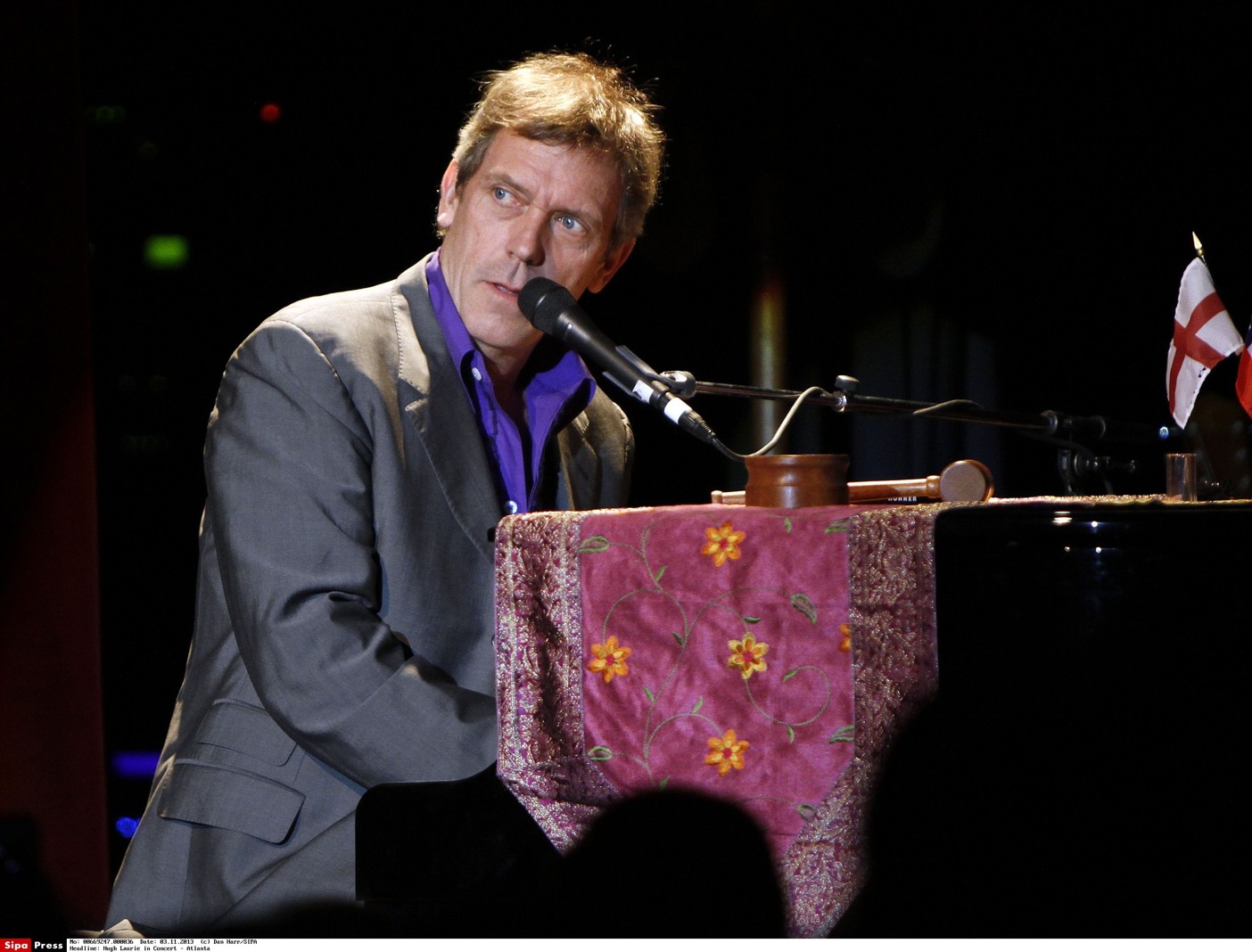 Hugh Laurie: Live on the Queen Mary - Longbeach, California, USA 2013