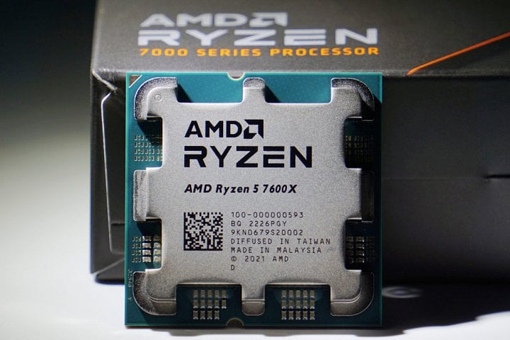 AMD Ryzen 5 7600X