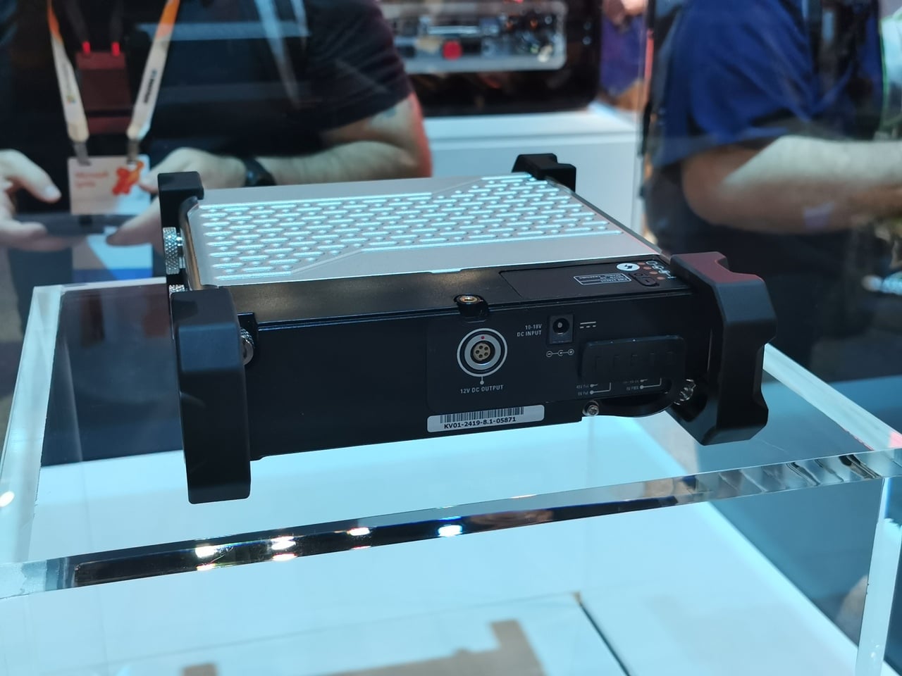 Fotogalerie za zen azure stack edge a azure data box od microsoftu