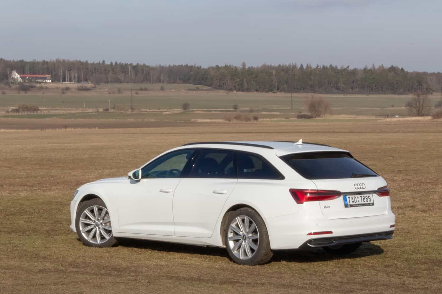 2019-02-Audi-A6-Avant-40-TDI-67.jpg