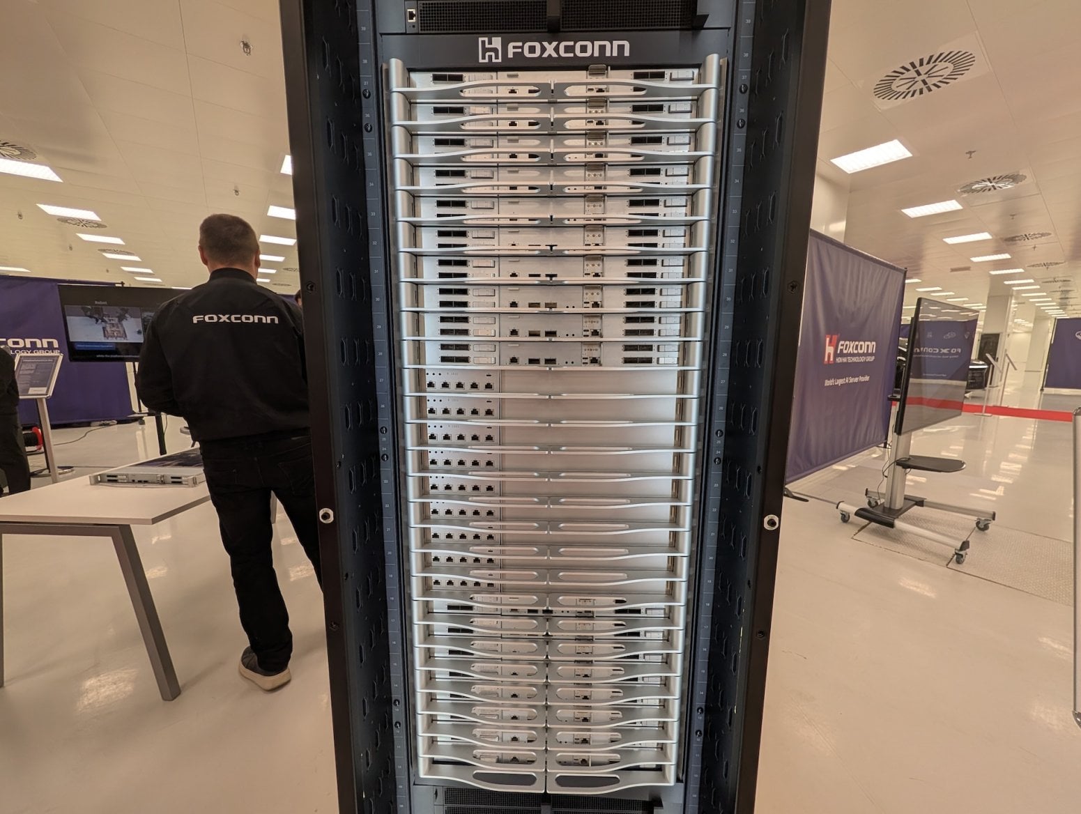 Servery a rack Nvidia Vera Rubin NVL72 od Foxconnu