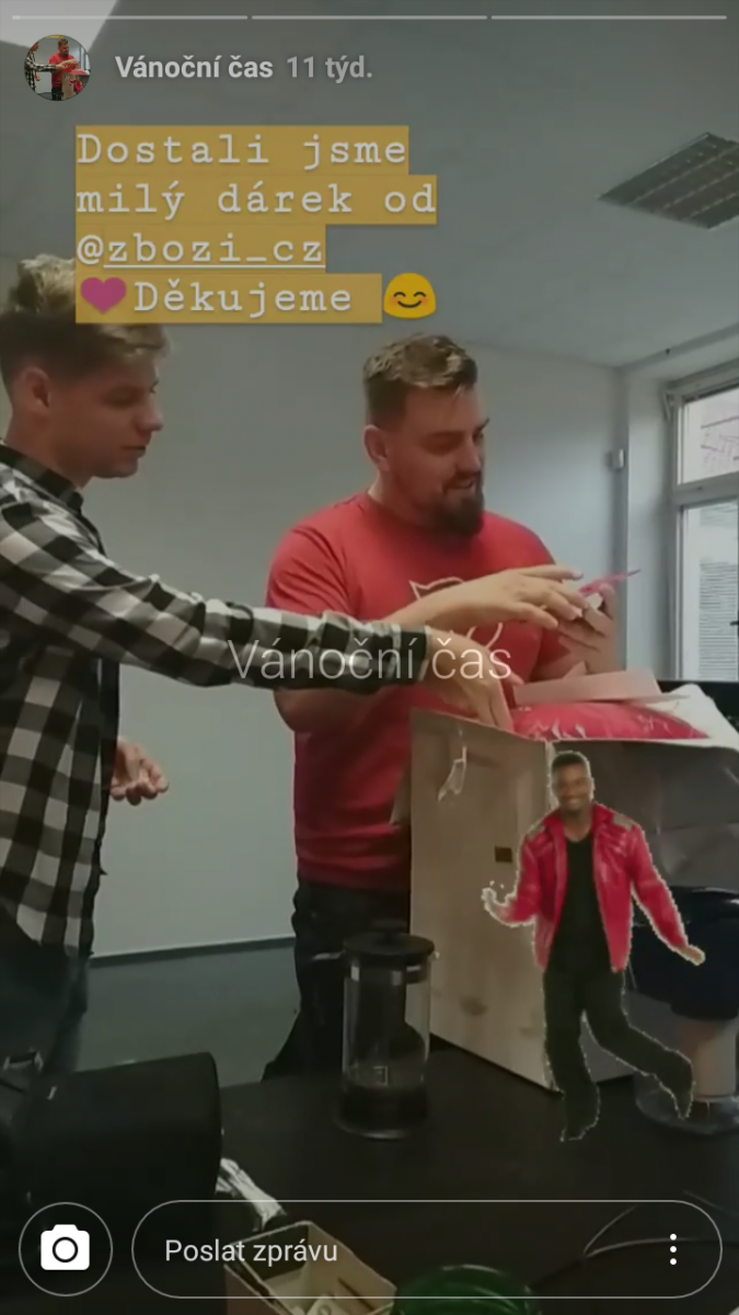 V agentuře Besteto ukazují ve Stories ponožkový den