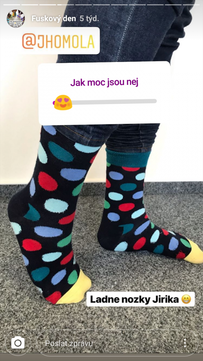V agentuře Besteto ukazují ve Stories ponožkový den