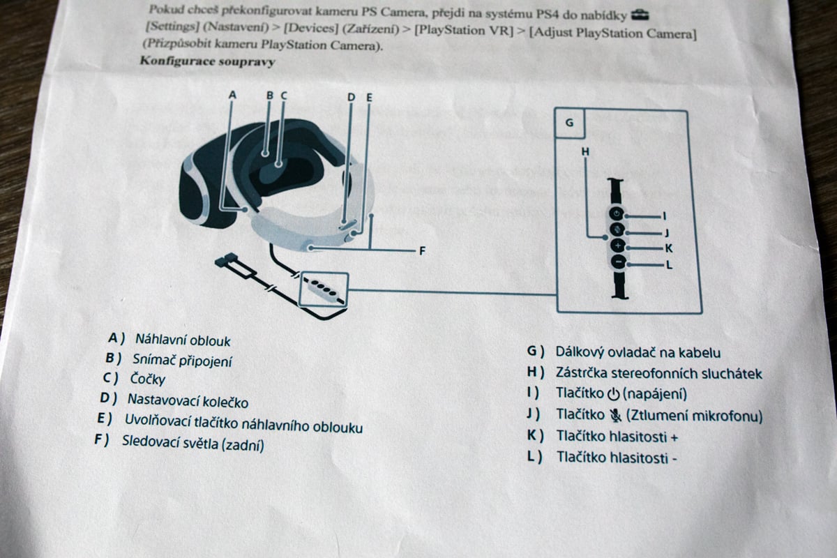 PlayStation 4 PRO, VR set a Sony Bravia 4K model KD49XD8305