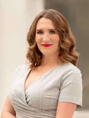 Tereza Meravá, tisková mluvčí ČTÚ
