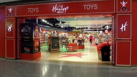 Náhledový obrázek - Čeští investoři ve Varšavě zavřeli legendární obchod s hračkami Hamleys