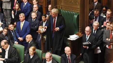 Náhledový obrázek - Stejný návrh jako v sobotu. Šéf britského parlamentu Bercow zrušil debatu o brexitové dohodě