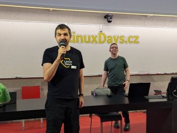 LinuxDays 2026 neděle