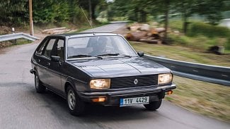 Náhledový obrázek - Renault 20 je typický Francouz. Sázel hlavně na superkomfortní podvozek