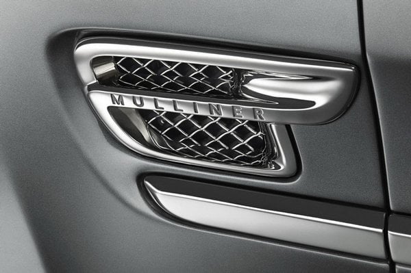 2015-12-bentley-mulsanne-mulliner-driving-4.jpg
