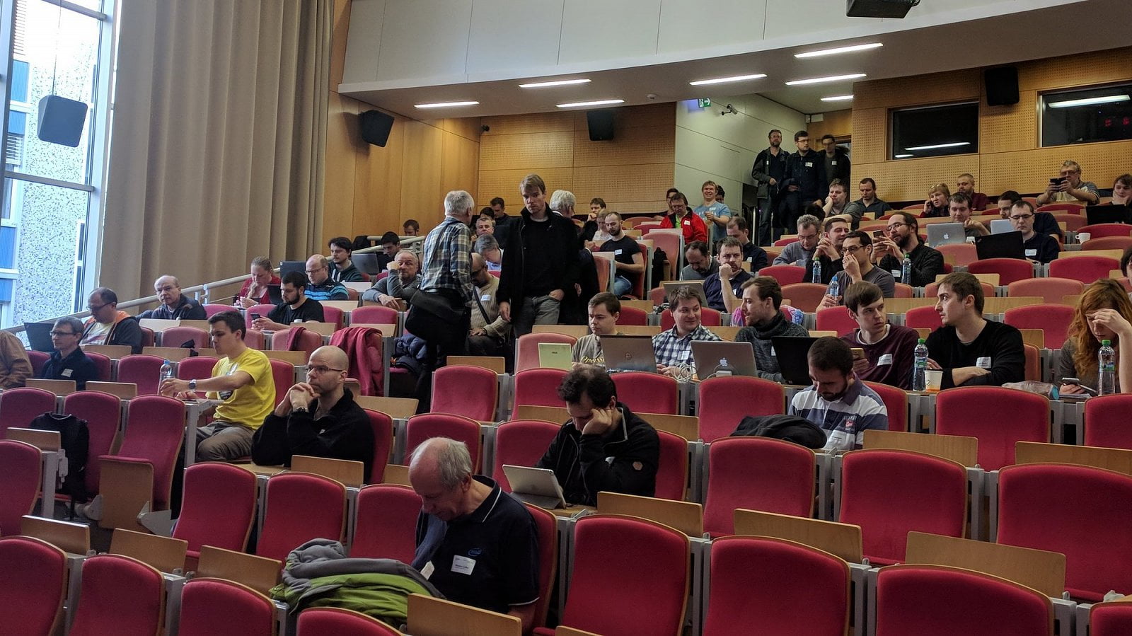 Seminář o bezpečnosti sítí a služeb (2018)