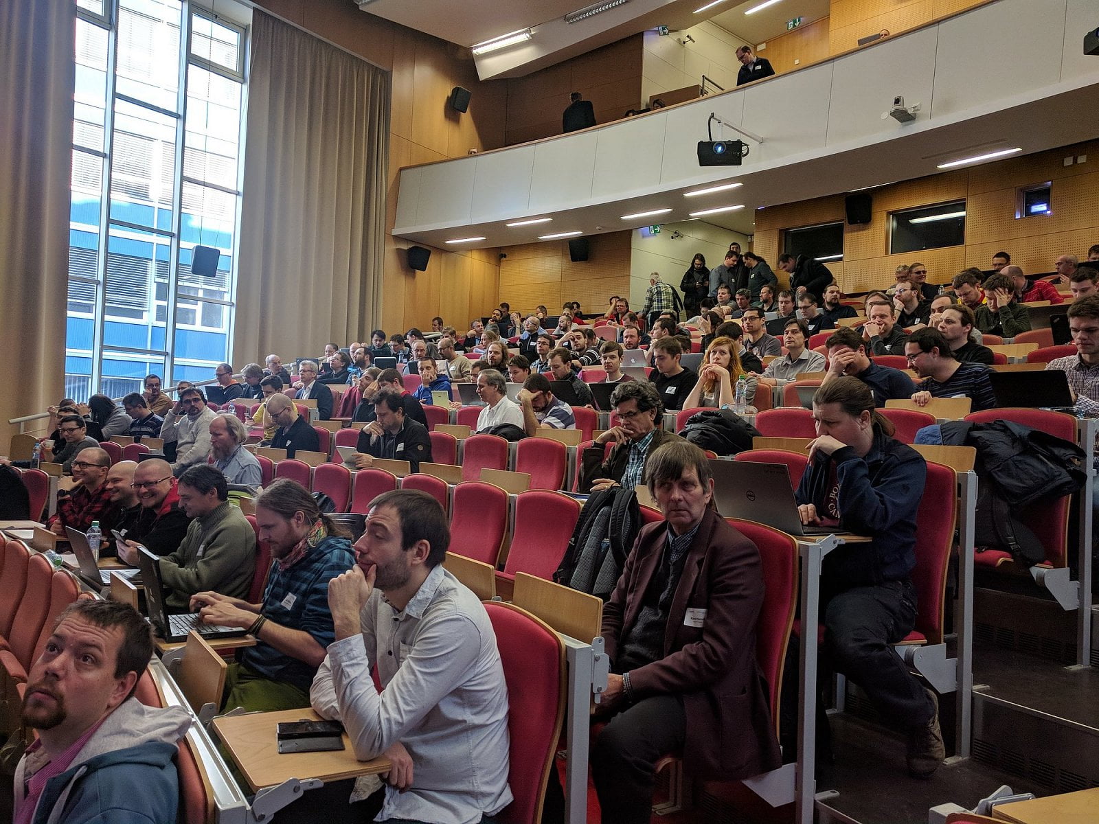 Seminář o bezpečnosti sítí a služeb (2018)