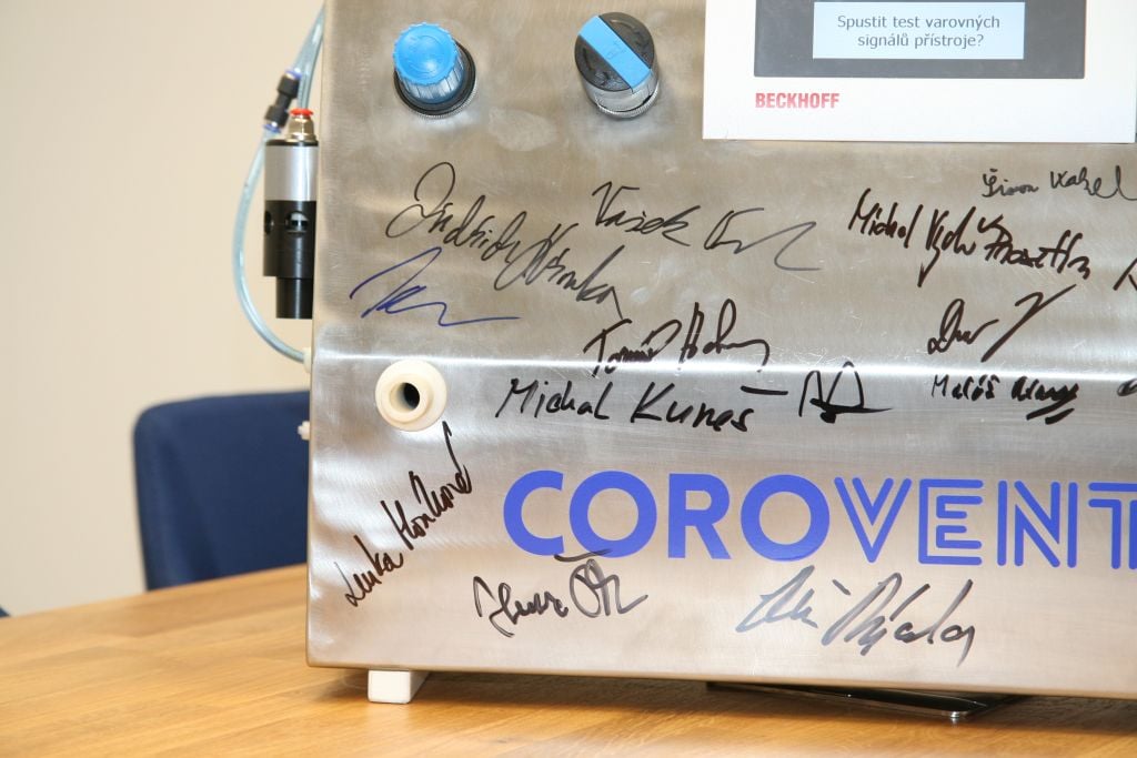 CoroVent (prototyp vs. finální verze)