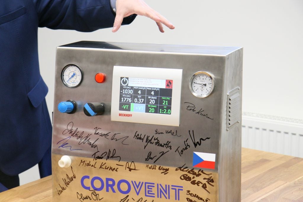 CoroVent (prototyp vs. finální verze)