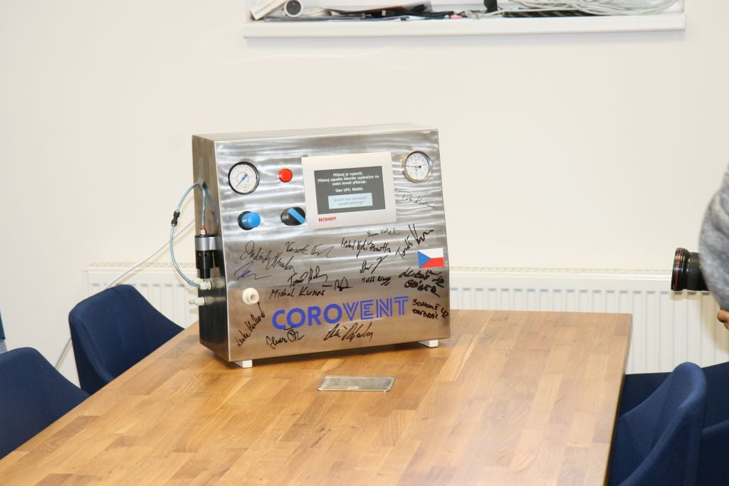 CoroVent (prototyp vs. finální verze)