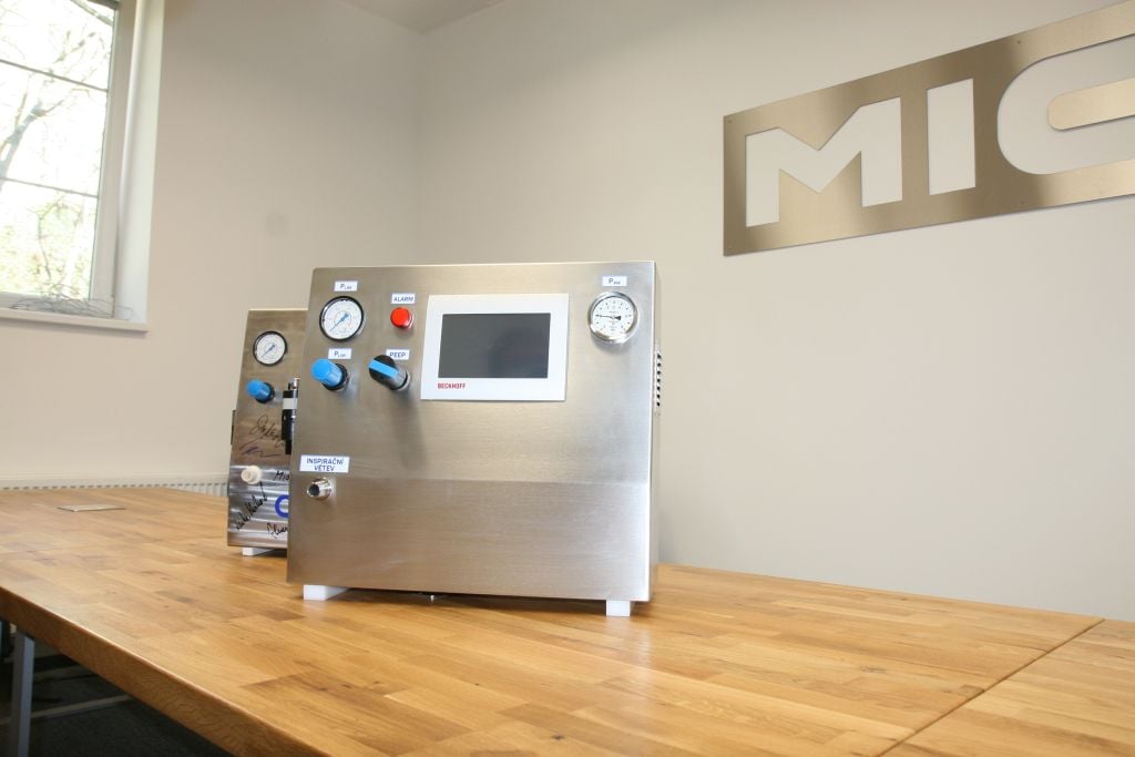 CoroVent (prototyp vs. finální verze)