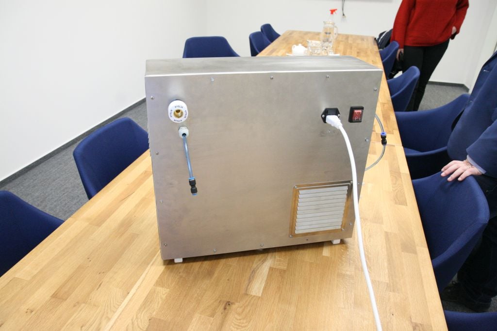 CoroVent (prototyp vs. finální verze)