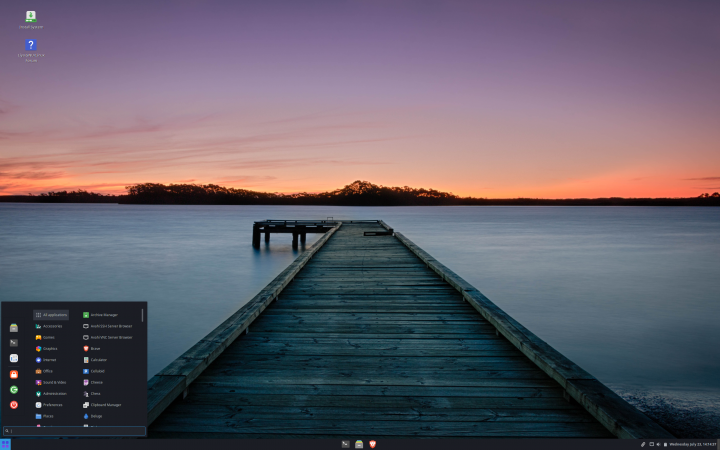 Autor: Distrowatch Liya 2.4