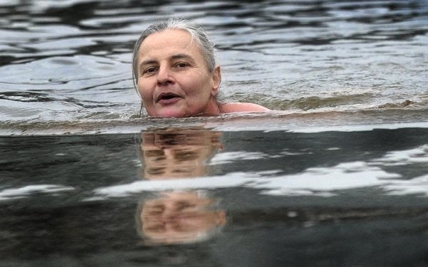 2012-10-otuc5beilkync49b-alc5bebc49bta-pourovc3a1-v-ledovc3a9-vl