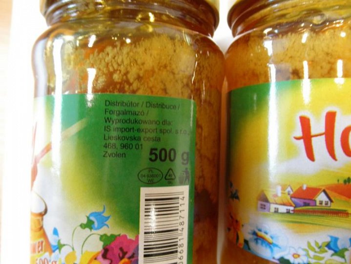 Do medu byl přidán rýžový sirup. Přidávání jiných látek do medu není povoleno. Země původu: Polsko, prodáváno v Tescu
