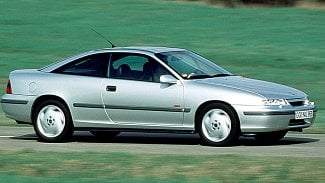 Náhledový obrázek - Retro: Opel Calibra v originálním stavu se pomalu stává sběratelskou raritou