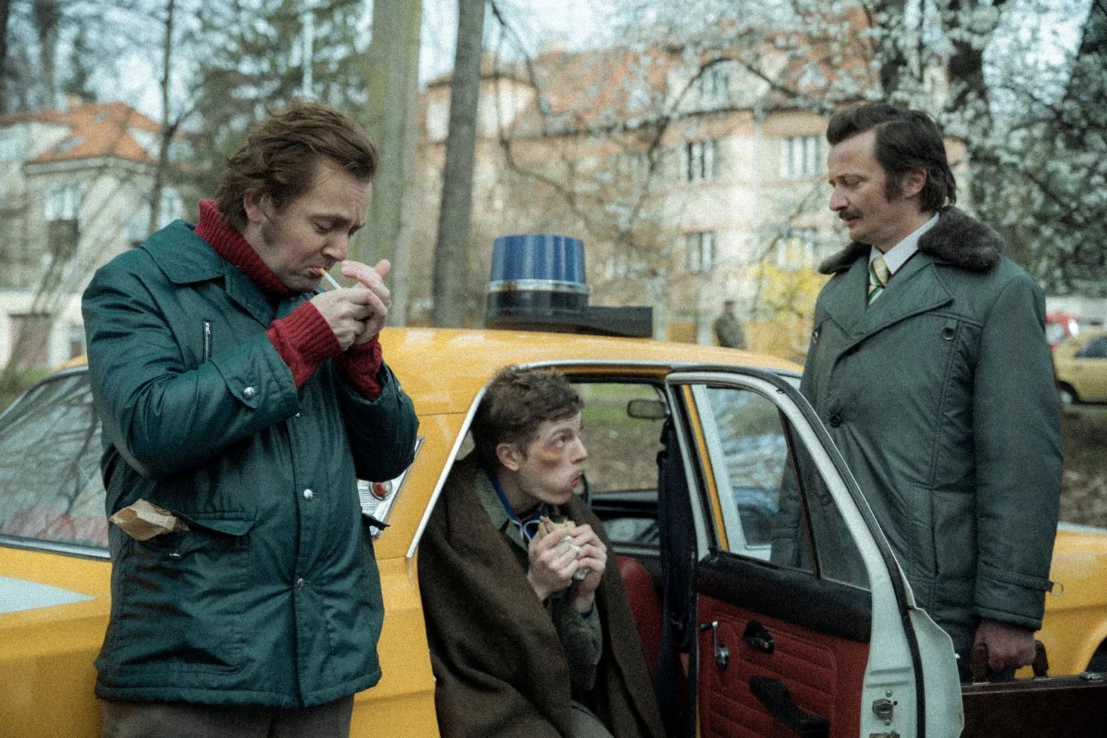 Ze seriálu Metoda Markovič: Hojer. Kriminálka inspirovaná skutečnými případy vyšetřovatele Jiřího Markoviče bude mít druhou sérii. Tentokrát se zaměří na dopadení spartakiádního vraha.