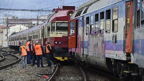 Náhledový obrázek - V Brně se srazily dva vlaky, na místě je přes 20 zraněných