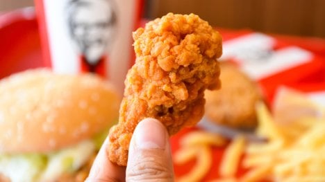 Kuřecí bizár na sítích: KFC se omluvilo, nejen experti kroutí nad krizovým PR hlavou