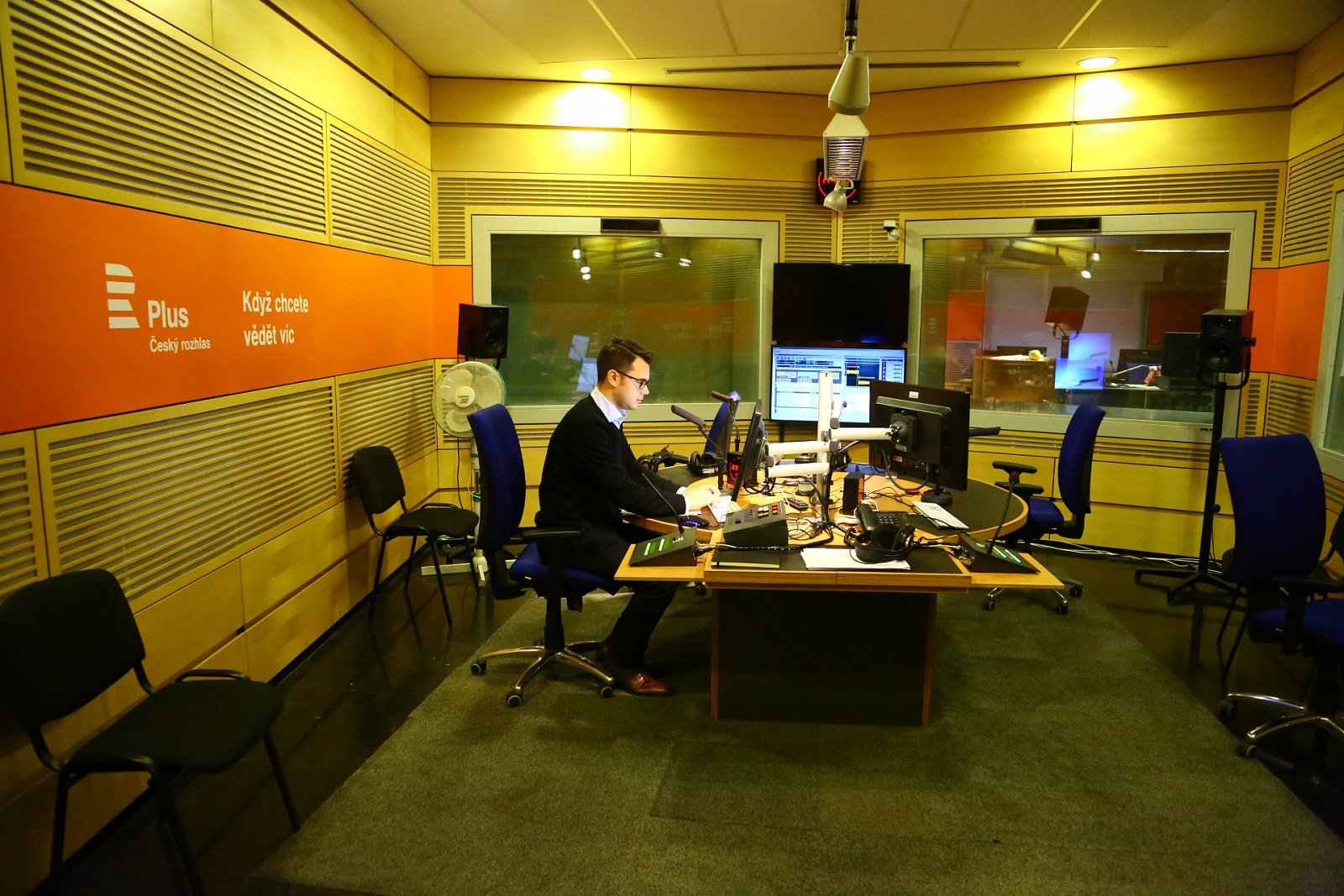 Český rozhlas slavnostně spustil vysílání "Pluska" v pásmu VKV