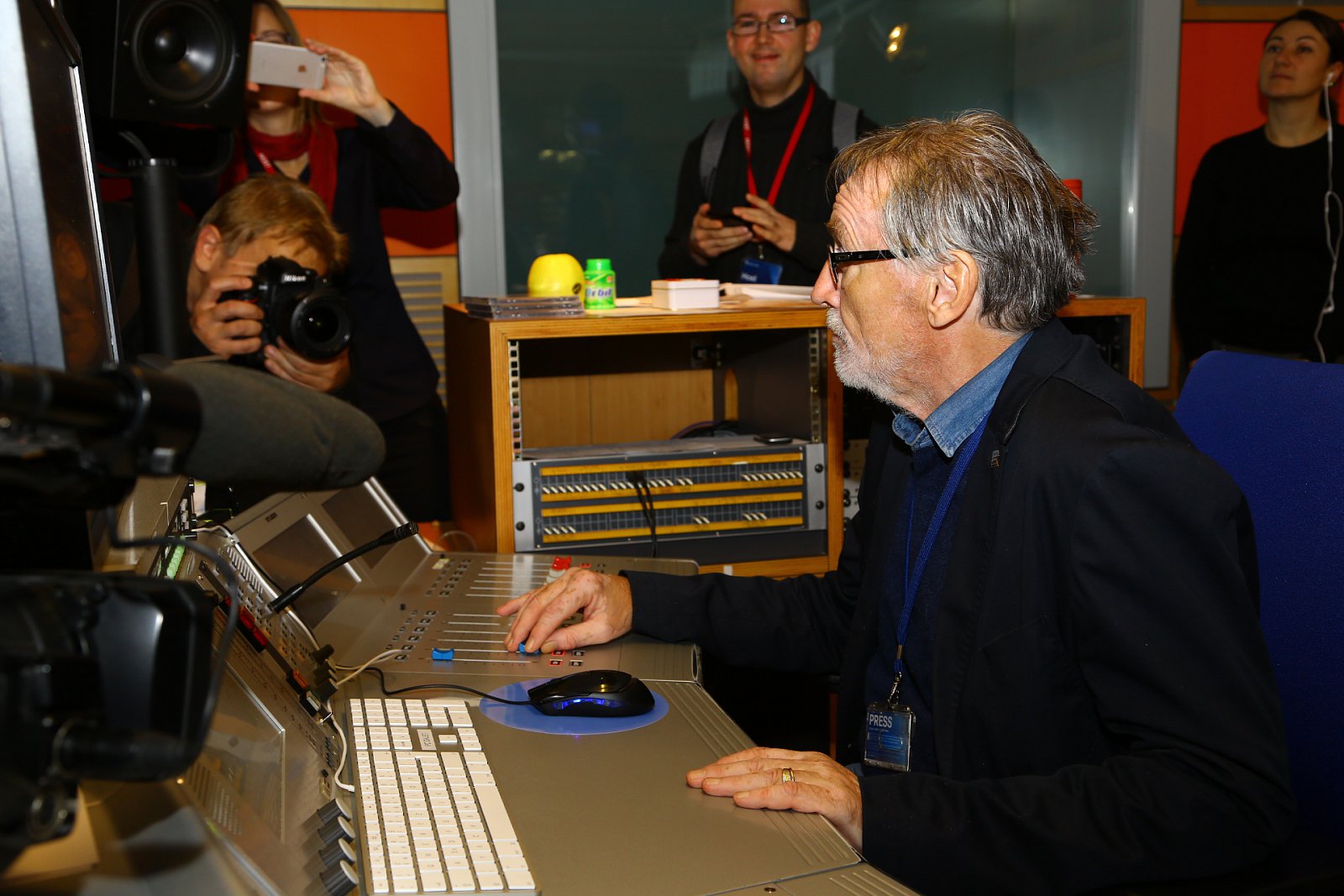 Český rozhlas slavnostně spustil vysílání "Pluska" v pásmu VKV