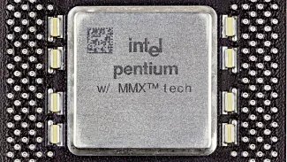 Intel microprocessor Pentium MMX 233 s architekturou P5 (P55C)