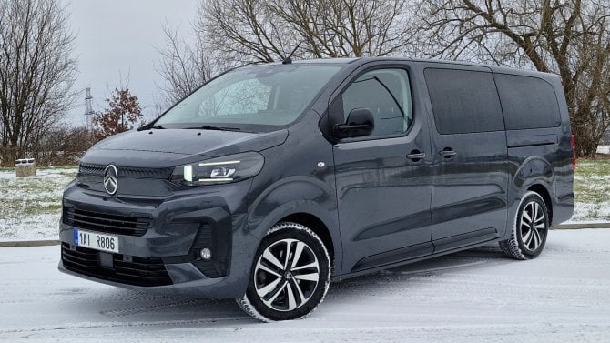 Test Citroën Spacetourer XL 2.2 BlueHDi: Ve všem je nadprůměrně dobrý, ale pár much se najde