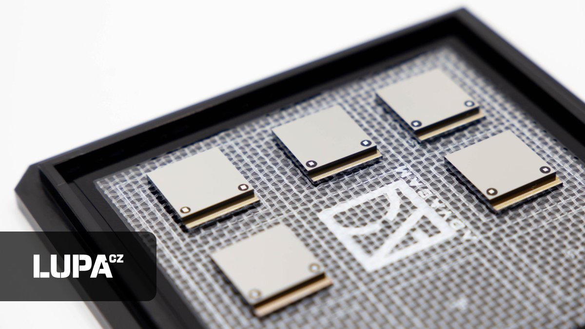České čipy se brzy vydají k Měsíci, na lodi Orion pomohou lidským astronautům