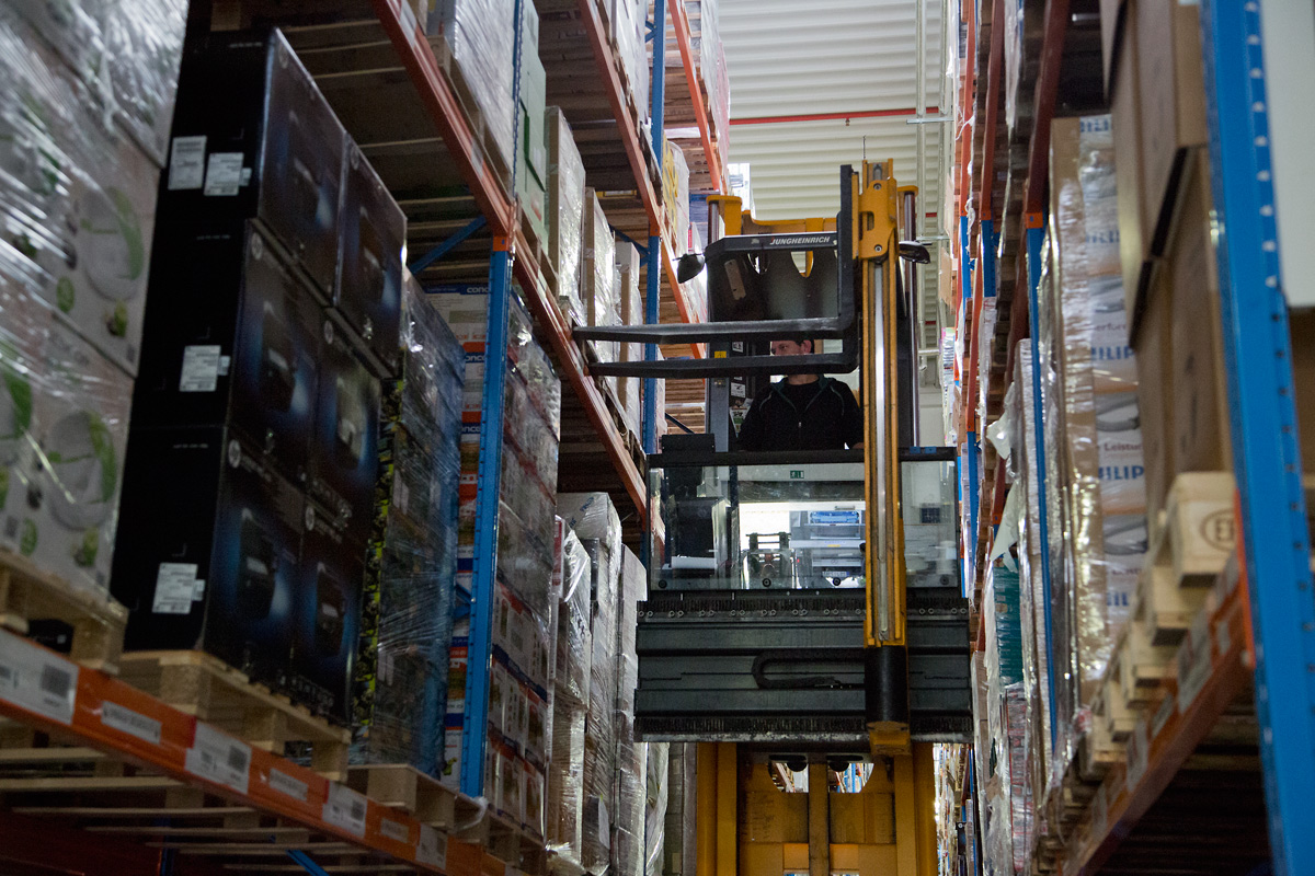 Alza má před Vánoci napilno