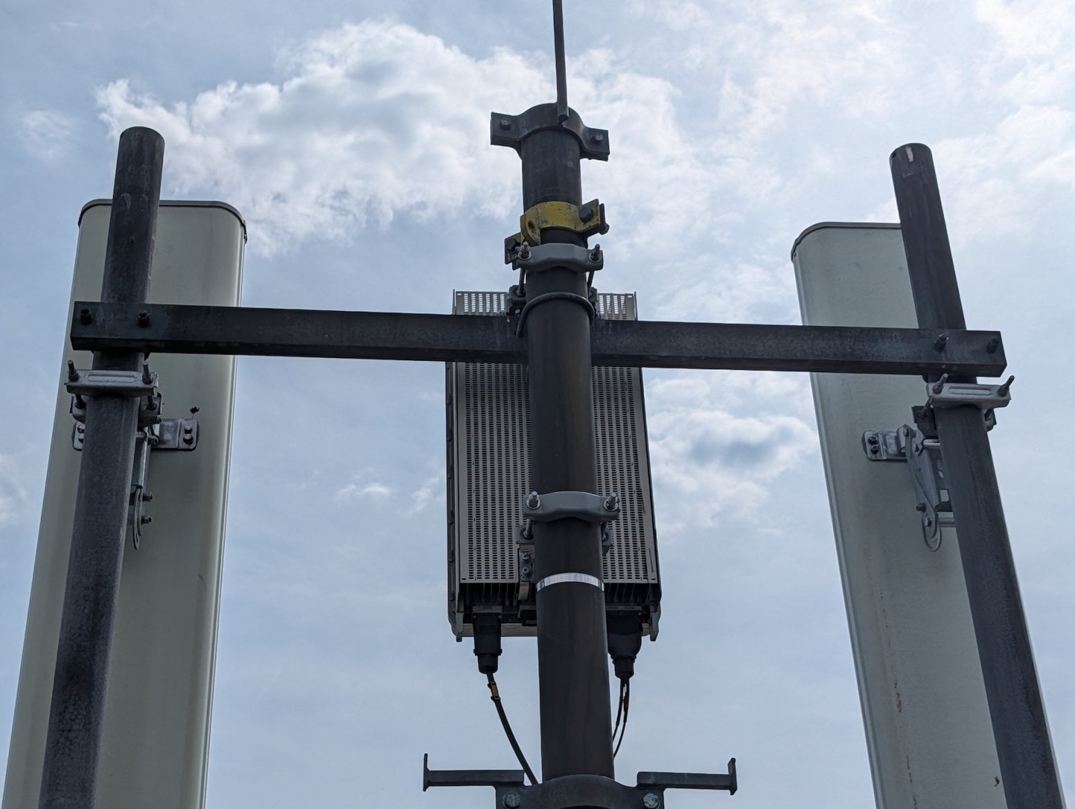 Mobilní 5G vysílač T-Mobilu na Londýnské v Praze