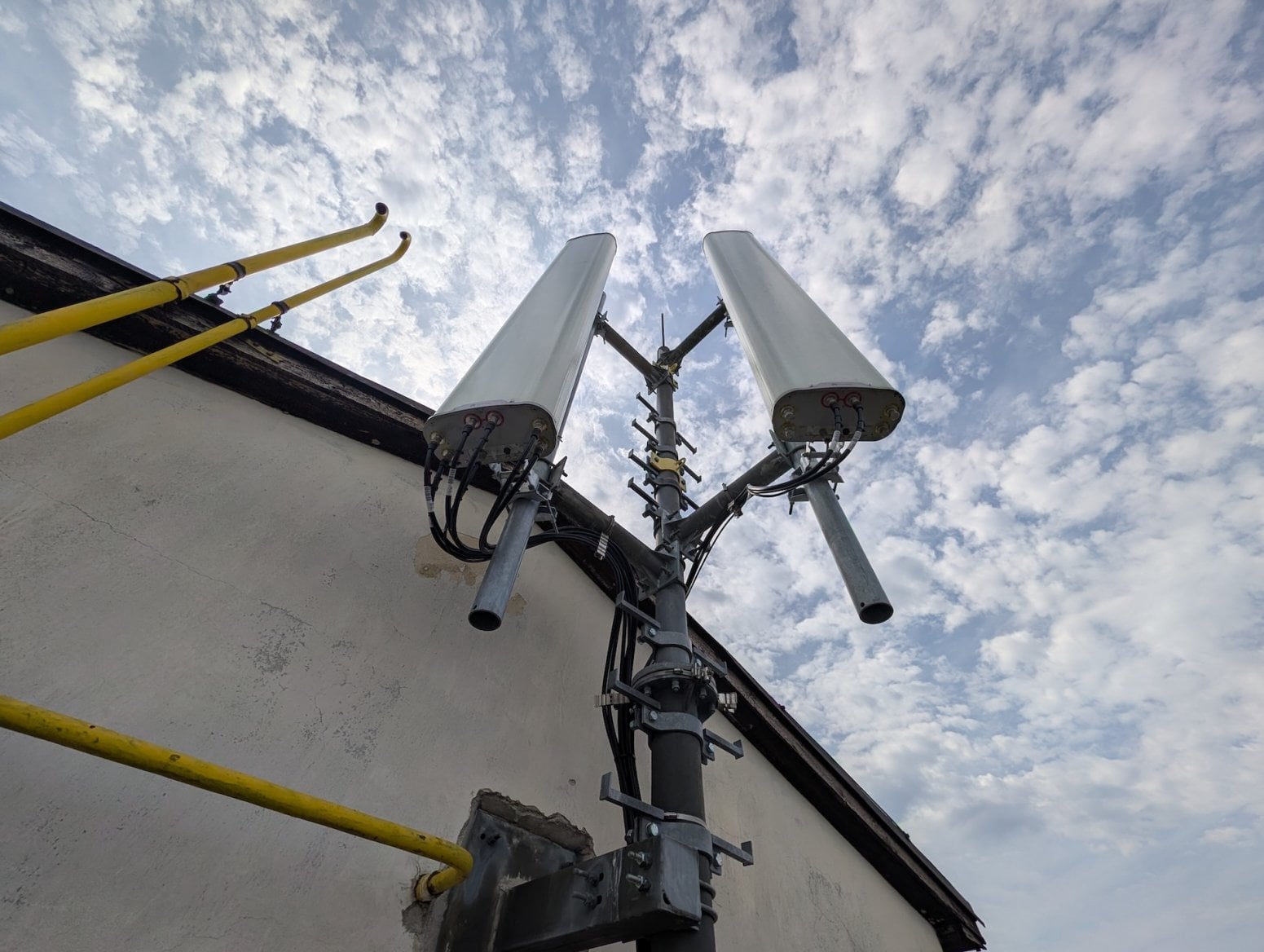 Mobilní 5G vysílač T-Mobilu na Londýnské v Praze