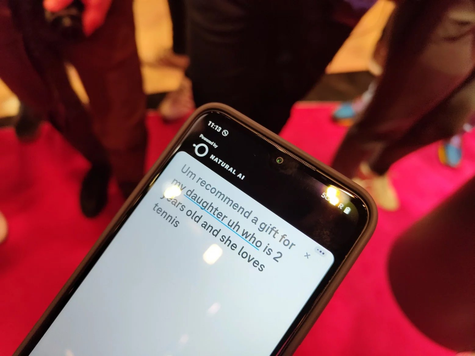 Concept AI Phone - chytrý telefon bez mobilních aplikací