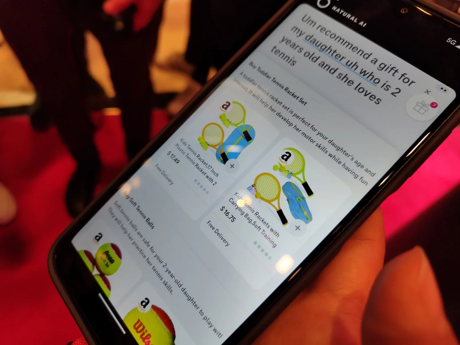 Concept AI Phone - chytrý telefon bez mobilních aplikací