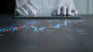AI podporuje analýzu svícnových grafů k identifikaci finančních trendů, obchodních modelů a investičních příležitostí pro obchodníky, investory a finanční analytiky Latch