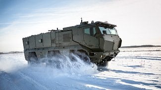 Náhledový obrázek - Ruský Kamaz Typhoon je nezastavitelná cihla na šesti kolech