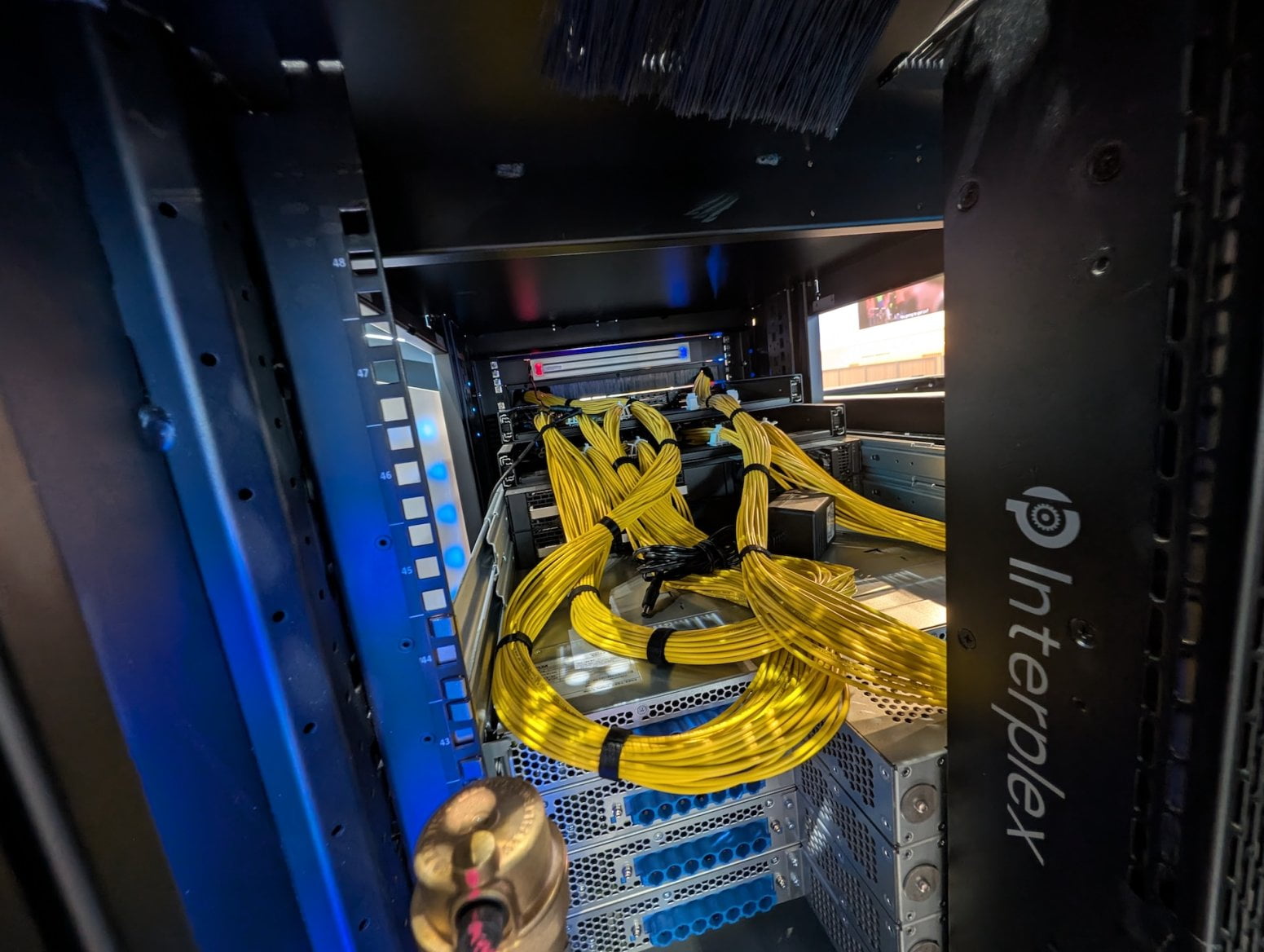 AI rack a servery Supermicro Nvidia GB300 NVL72