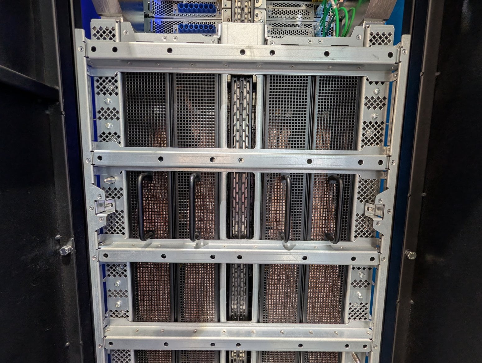 AI rack a servery Supermicro Nvidia GB300 NVL72