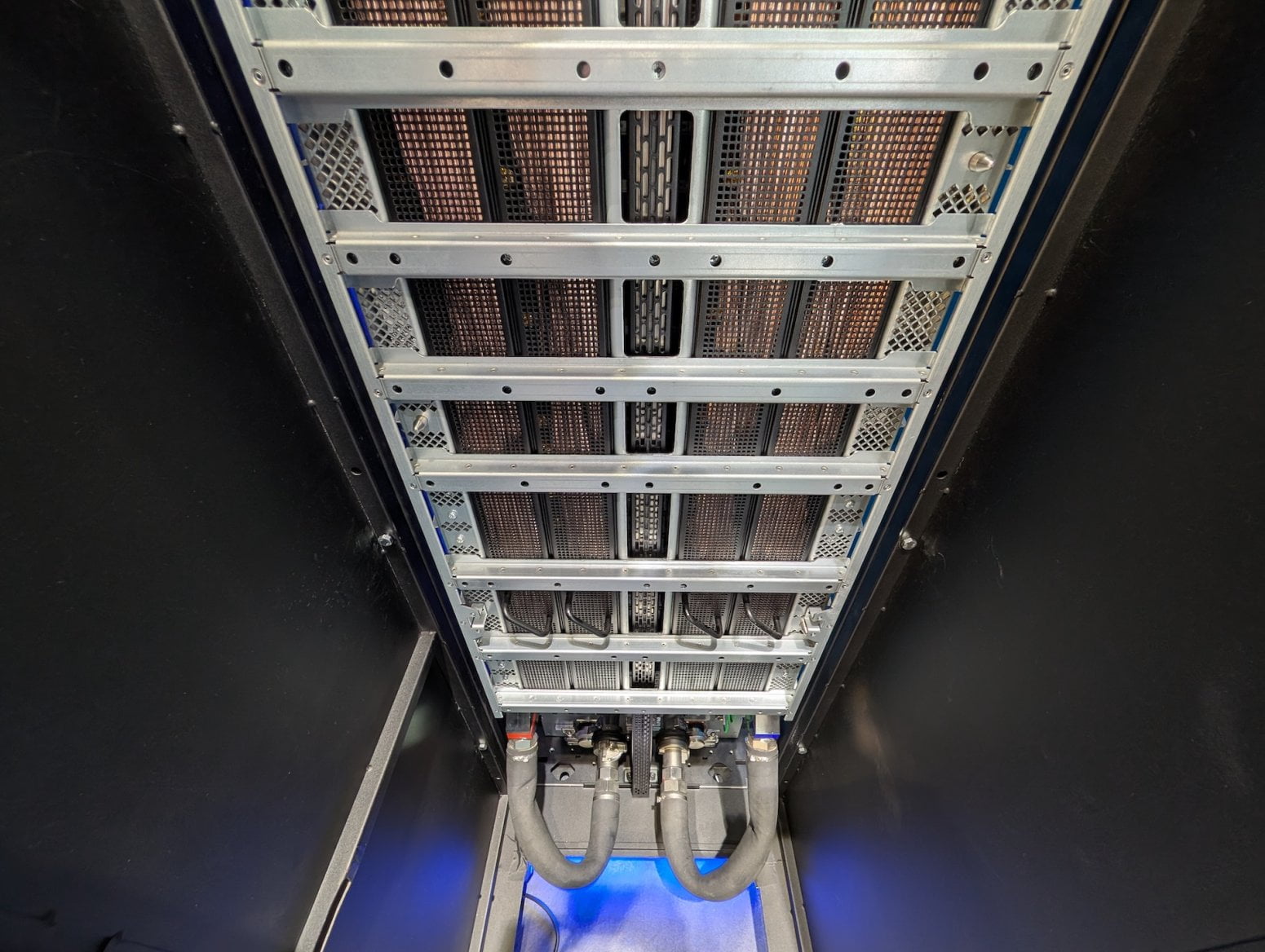 AI rack a servery Supermicro Nvidia GB300 NVL72